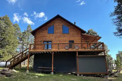 Image de Family Getaway: Mountain Retreat with Games, Grill, Large Deck, & Wildlife
