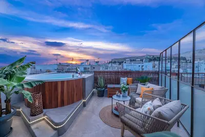 Image de TopFloor Getaway Balcony & Hot tub+Acropolis view
