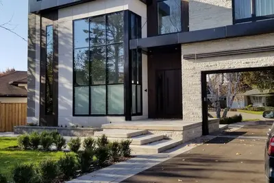 Image de Specious Basement, Brand New custommade home.
