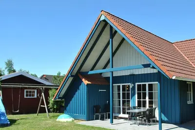 Image de Individuell und Geschmackvoll Eingerichtetes Holzhaus