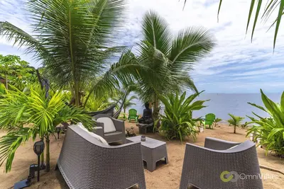 Image de Bungalow Exquis avec Jacuzzi en Bord de Mer