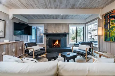 Image de Book Now for a Summer Getaway! Luxury Villager Condo in the Heart of Sun Valley!