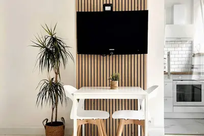 Image de Homerez - Confortable Studio à Bruxelles - 35 m² - Terrasse avec Barbecue