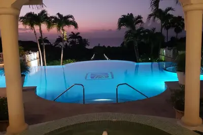 Beautiful  apartment overlooking fabulous landscaped gardens and pools.