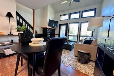Image de Cozy, Quiet, Couples or Singles Mountain Retreat in Beautiful Canaan Valley!