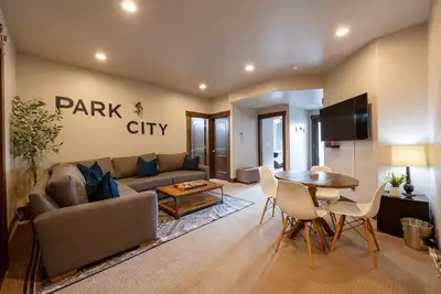 Image de New Listing! Mountain Home, minutes to Park City's Ski resorts!