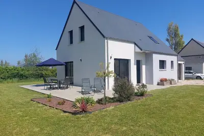 Image de Maison de vacances Réville pour 2 - 8 personnes avec 4 chambres à coucher - Maison de vacances