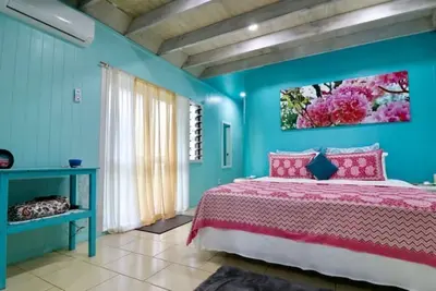 Image de ShineAwayHomes- Ac Beachfront RArotonga