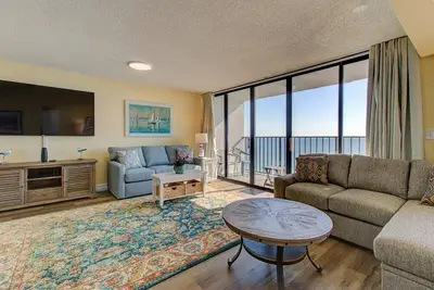 Image de 1110 Lake Lure By The Sea by Atlantic Towers