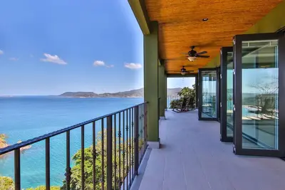 Image de Beautiful ocean view condo, Infinity Pool, Breakfast included