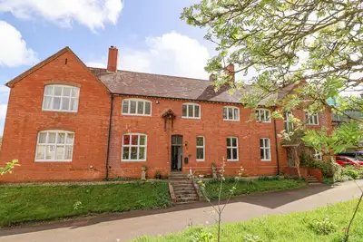 Image de Red House, pet friendly, with hot tub in Lyme Regis