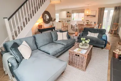 Driftwood Sands, family friendly, with open fire in Beadnell