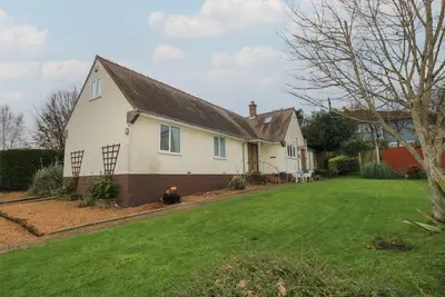 Image de The Shingles, country holiday cottage, with a garden in Sandown