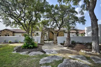 Image de Boerne Hacienda with Pool and Spa