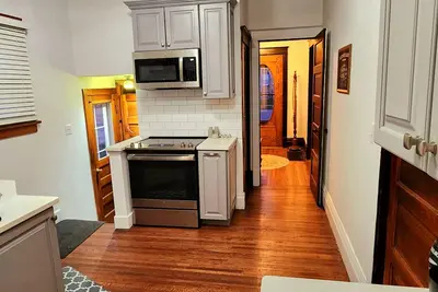 Image de Home in downtown Ottawa! A quick walk to restaurants and close to Starved Rock.
