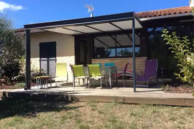 Image de Maison de vacances 'Maison Monsempron - Libos' avec piscine privée, Wi-Fi et climatisation