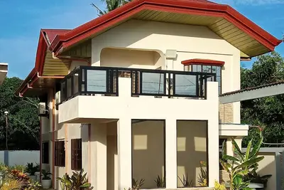 Image de La-Rivière: 3-bedroom family-sized house