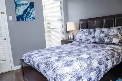 Image de 25% Off I18 - Serene 2bd Condo Hwy161/183 Dfw South - I18