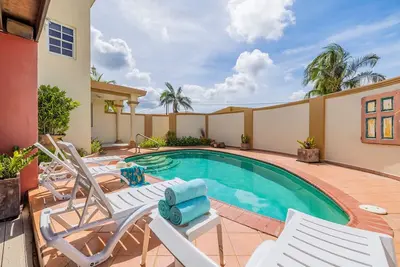 Image de Cozy Tranquil 3br 2ba Home w/ Private Pool & Patio