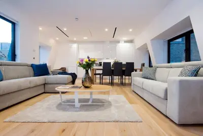 Image de Explore Central London from a Luxurious Penthouse