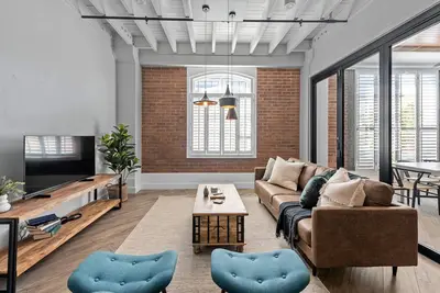 Image de Luxurious Woolstore Living! ~Teneriffe