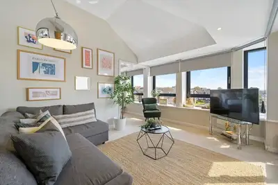 Image de Host & Stay | Marina View Penthouse