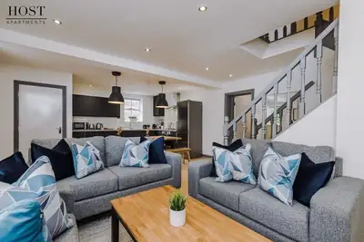 Image de Host & Stay | The Roscoe Coach House