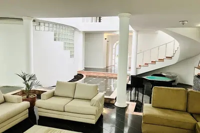 Image de La Maison Brooklin Luxo! 5 Quartos 4 Suítes - Ar Churr Hidro - 10 min Congonhas!
