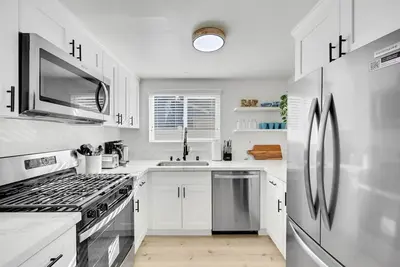 Image de Sunny Retreat in Long Beach 5min 2 Beach\/downtown