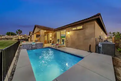 Image de Desert Harmony: Pool Spa Pet Friendly Ev Charger!