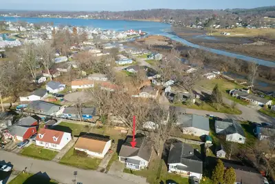 Image de Oasis on Empire near Buckeye Lake!