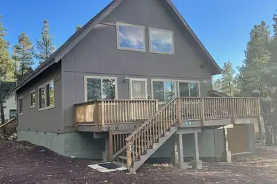 Image de Cardinal Nest: Modern Cabin in Munds Park - 20 min to Flag and 40 min to Sedona