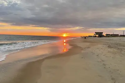 Unique contemporary cottage near the beach in the quaint town of Charlestown
