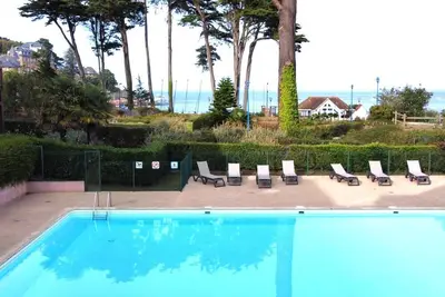 Image de Appartement avec Piscine, Wifi, Ă 50m de la Plage de Trestraou - Perros-Guirec