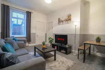 Image de 3 Bed-Free Parking-Close to City