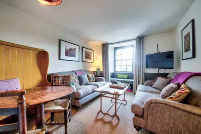 Image de The Terrace  · The Rock House: Historic Gem- in Heart of the City