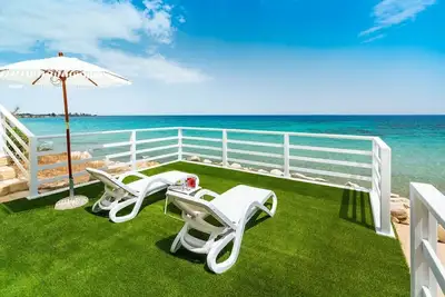 Villa Saveria (4 Guests) - Seafront with jacuzzi