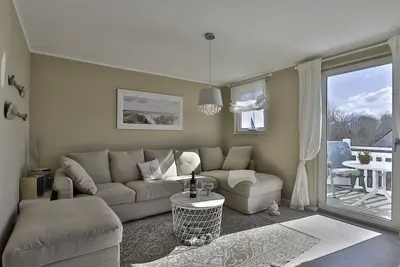 Image de Diese Moderne und Komfortable 3 Zimmer Maisonettewohnung Besticht Durch Ihren Charme, die Angenehme Größe und die Helligkeit in Allen Räumen