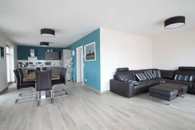 Image de The vacation home \"Strandrose\" has a total living space of 120 m&sup2; on 2 levels. <br>The garden area is approx. 500 m&sup2; in size.