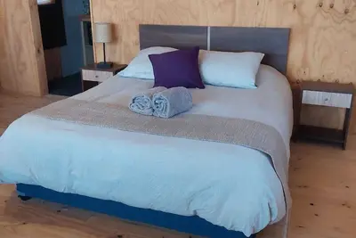 Image de Cozy one room apartment, equipped for 2 people - 5 min from the beach!