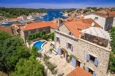 Image de Villa Finka, Brac Island, Coastal Villa with Pool