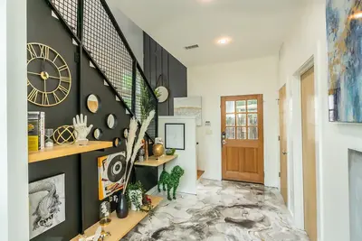 Image de Affluent Rooftop Cityscape