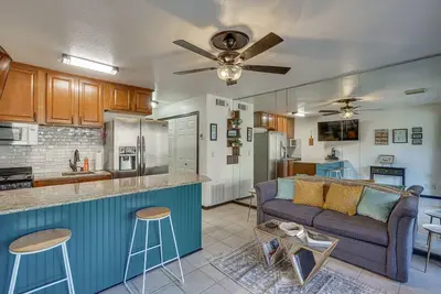 Image de Seasonal Pool & Private Deck: Lake Ozark Getaway