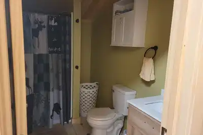 Image de Cozy lodge room #3