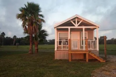 Image de The Spoonbill Guest House at Goose Island Flats 1br 1ba