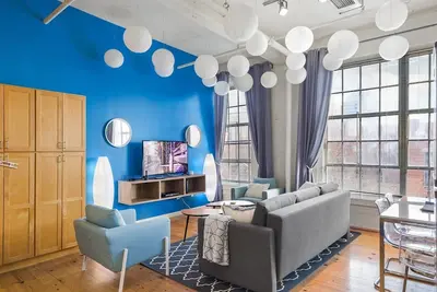 Image de 100 Year-Old Historic Brick 2br Loft-High Ceiling8
