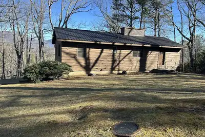 Image de Rustic & Peaceful Cabin with Beautiful Views