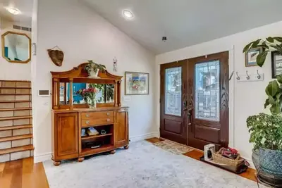 Image de Spacious 4 bedroom Dtc home with a hot tub\n\n