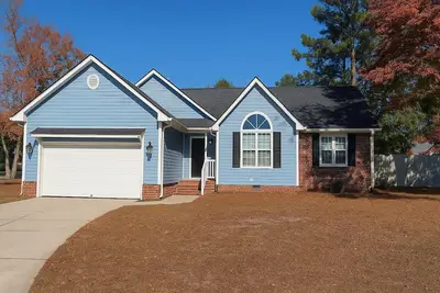 Image de Cozy Entire House in the heart of Fayetteville, Nc. Pet Friendly!