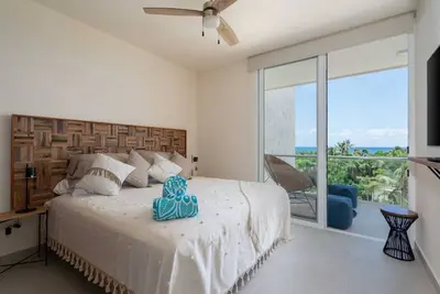 Image de Tipsy Tortuga/Penthouse w Full Ocean view&Jacuzzi